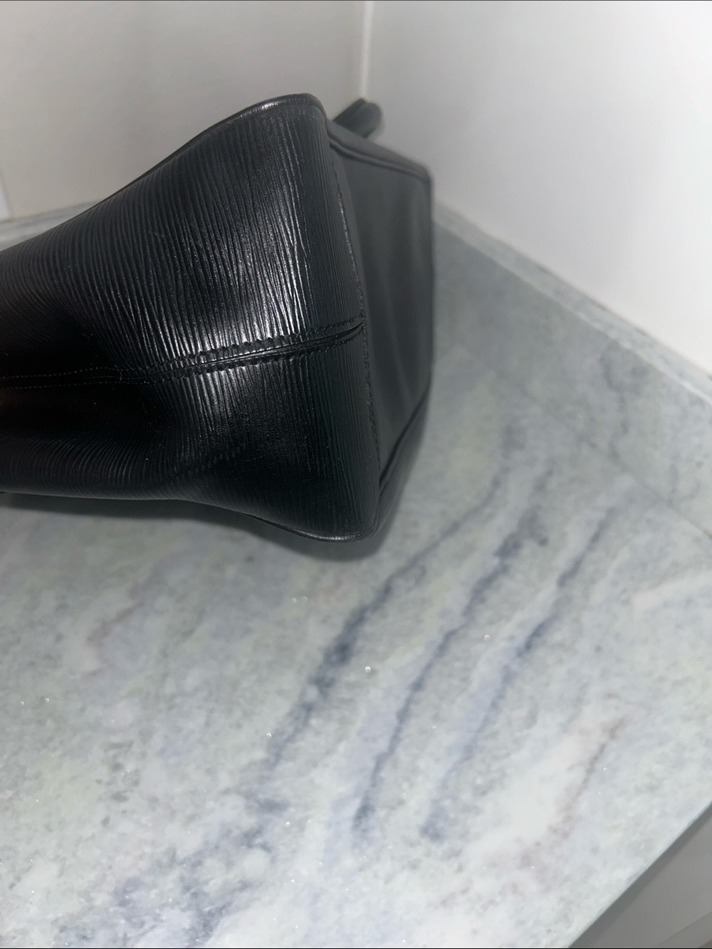 Louis Vuitton Black Epi Passy GM Leather Satchel - Picture 8 of 9